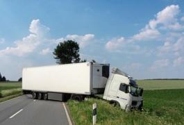 Un şofer român de TIR a evitat o tragedie în Germania, cu riscul de a fi el victimă nevinovată a unui accident