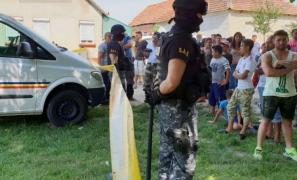Motivul cutremurător al crimei de la Arad, unde o adolescentă de 16 ani a fost înjunghiată în gât de iubit. Tânărul a fost prins de poliţişti