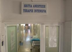 Minune medicală în Prahova! Un elev de 17 ani s-a trezit din comă după trei săptămâni. Medicii nu-i mai dădeau nicio șansă după ce a fost călcat de tren