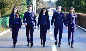 Veste bună pentru absolvenţii de liceu care vor să devină poliţişti de frontieră! Sunt aproape 650 de locuri disponibile în unităţi de învăţământ ale MAI