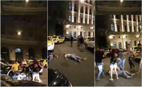 Bataie ca in filme in Centrul Vechi din Bucuresti