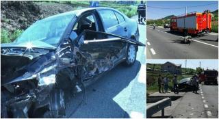 I-a explodat cauciucul, s-a izbit de o basculantă, a intrat într-un cap de pod, motorul zburând 20 de metri! După toate astea, şoferul şi-a aprins o ţigară