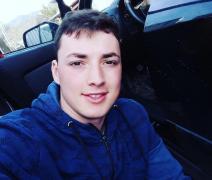 Drama cumplită a lui Maricel, caporalul care s-a împuşcat în cap la Focşani. "Era un suflet asupra căruia lipsa mamei făcuse ravagii adânci"