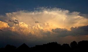 Alertă de vreme severă imediată. Cod galben de fenomene periculoase în mai multe judeţe ale ţării