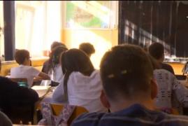 Subiecte Evaluarea naţională 2018 clasa VIII la română și matematică. Bareme de evaluare