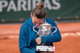 Surpriză pentru Simona Halep din partea celui mai important sponsor. Ce decizie au luat americanii de la Nike, după victoria româncei la Roland Garros