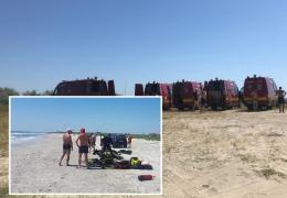 Un militar din Dej e dat dispărut, după ce a sărit în mare, la plaja Corbu, să salveze doi copii care se înecau