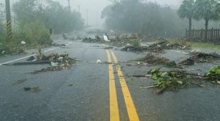 Alertă meteo de vreme extremă pentru 30 de judeţe, până vineri de dimineaţă. Cod galben de furtuni, grindină şi ploi abundente