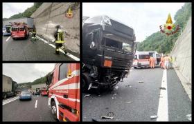 Un şofer român de 25 de ani a adormit la volan şi a intrat cu camionul într-un perete de piatră, pe o autostradă din Italia