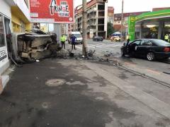 Un accident la avut loc la Sibiu, soldat cu patru răniţi, între care un adolescent de 16 ani