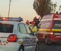 Intervenţia salvatorilor la un accident rutier