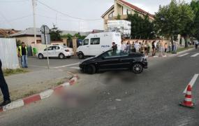 Accident pe o trecere de pietoni din Târgovişte, bărbat spulberat de o şoferiţă de 20 de ani