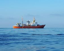 Spania primeşte migranţii de pe nava Aquarius. Prima ambarcaţiune a ajuns deja la Valencia