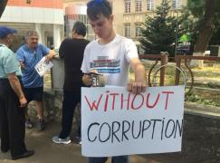 Viorica Dăncilă, huiduită la Constanţa, după inaugurarea Consulatului Onorific al Estoniei