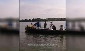 Pescari ucrainieni, prinşi la pescuit ilegal în Tulcea, pe braţul Chitila (Video)