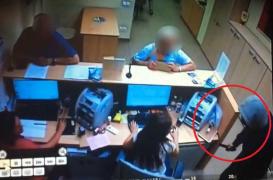 Jaful de la banca din Cluj, surprins pe camerele de supraveghere