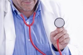 Doctor la consultaţii medicale