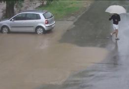 Imagini terifiante din Alba, unde viitura a lovit mai multe sate. Momentul de în care puhoiul de apă a lovit a fost surprins de camerele de supraveghere