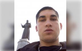 Un băiat de 18 ani din Vaslui a ucis un bătrân pentru că nu i-a dat pensia. L-a înjunghiat de zece ori chiar de ziua lui