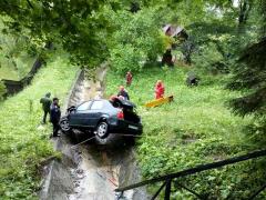 Accident la Sinaia cu un autocar cu turisti francezi si un autoturism
