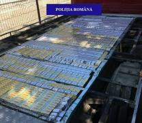 Autoutilitară cu zeci de mii de ţigarete nemarcate, depistată de autorităţile din Bihor