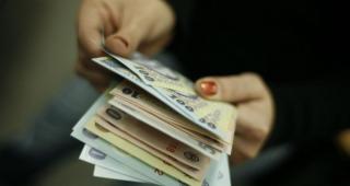 Poliţiştii şi militarii cu rate la casă vor putea primi bani de la stat pentru plata creditului
