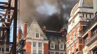 Hotelul Mandarin din Londra în flăcări