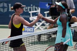 Simona Halep și Sloane Stephens la Washington