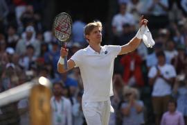 Meci de aproape 7 ore, la Wimbledon. Kevin Anderson va juca finala