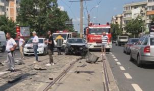 Mașina distrusă cu care șoferul a făcut accidentul