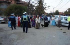 Bătaie între clanuri la Stoeneşti, în Argeş. Au aruncat cu pietre unii în alţii şi s-au altoit până la leşin