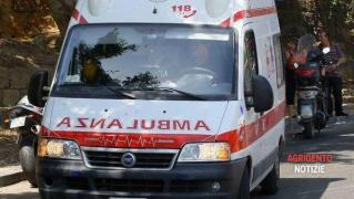 O româncă a fost ruptă în bătaie de vecini, în Italia, pentru că făcea curat pe trotuar, în faţa casei în care locuia