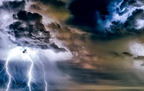 Vor cădea cantităţi importante de apă