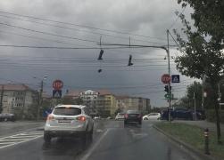 Meteorologii au anunţat când scăpăm de ploi şi când începe să se încălzească. Cum va fi vremea în primele două săptămâni din iulie