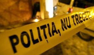 Imagini şocante la Borşa. Un bărbat s-a împuşcat pe banca din faţa casei, cu puşca de vânătoare