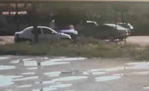 Video cu momentul impactului violent între trei autoturisme, în Neamţ. Trei oameni au ajuns la spital