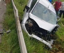 Accident pe un drum din Vâlcea, soldat cu 8 victime. Un şofer a pătruns pe contrasens şi a aruncat în aer un alt autoturism