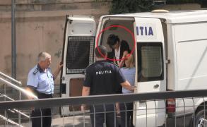 Femeia din Craiova care şi-a ucis băieţelul crezând că este Dicavolul a fost arestată pentru 30 de zile