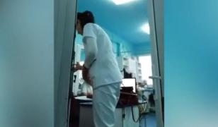 Scandal la spitalul din Petroşani: 'Oamenii sunt trataţi ca nişte gunoaie'