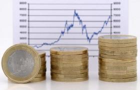 Monede euro şi grafice bancare