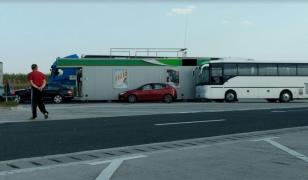 Românii care se întorc în ţară sunt tâlhăriţi într-o benzinărie de pe autostrada Arad - Timişoara