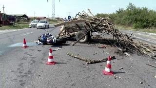 Accident grav în Mureş. 7 victime, copil de 8 ani în stare gravă, după ce o cărută a fost spulberată de pe şosea