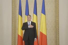 Preşedintele Klaus Iohannis. la intonarea imnului naţional