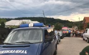 O polițistă din Gorj și-a împușcat mortal mama și băiețelul de 6 luni, apoi s-a sinucis. Femeia a folosit arma soțului, care este tot polițist