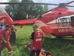 O turistă din Ungaria, grav rănită după ce s-a accidentat în Munţii Făgăraş. A fost nevoie de intervenţia unui elicopter