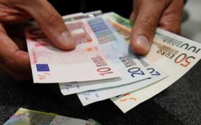 Un român a schimbat o bancnotă de 1.000 de lei, în Germania. A primit în schimbul ei 200 de euro