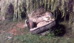 Accident mortal la Gurba. Un tânăr de 34 de ani s-a răsturnat de mai multe ori cu maşina