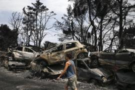 Bilanţul victimelor în incendiile din Grecia creşte dramatic. Peste 30 de oameni sunt încă în spital