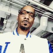 Snoop Dog a postat pe Instagram un videoclip cu violenţele din Piaţa Victoriei. Rapperul american vine la Bucureşti pe 29 august