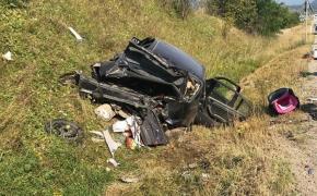 Accident cu victime la Câţcău, lângă Dej. Un şofer de TIR grăbit a făcut prăpăd pe şosea